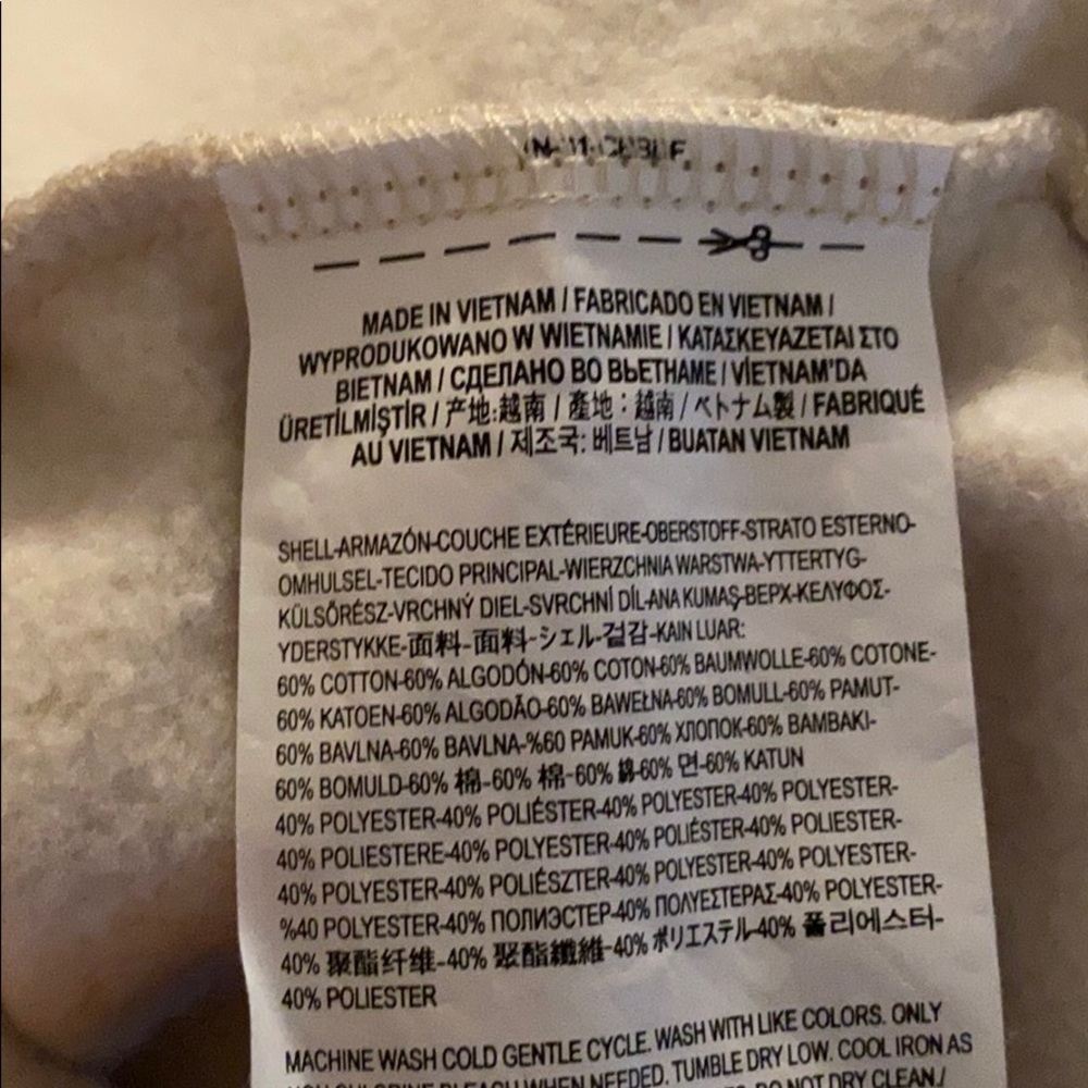 VANS Fair Well Rainy Day Crop Hoodie Cream Women’s - Picture 8 of 8